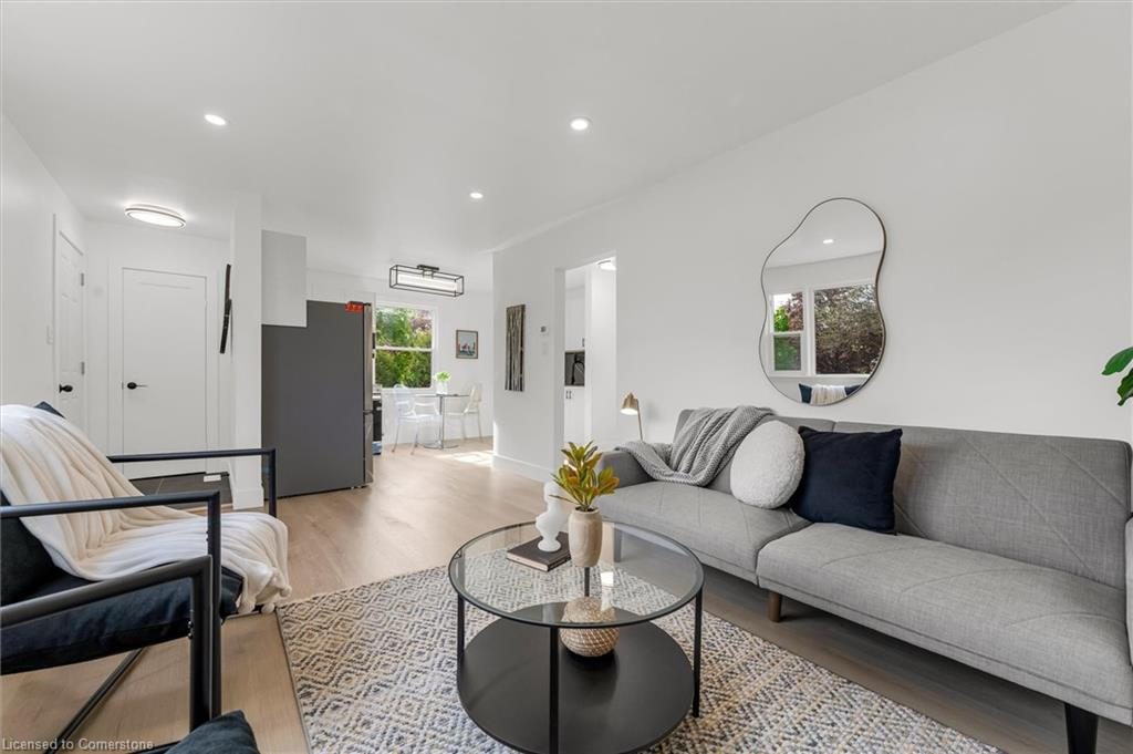 Hamilton — McQuesten — Semi-detached renovation